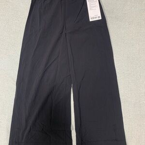 Lululemon Stretch Woven High-Rise Wide-Leg Cropped Pant S